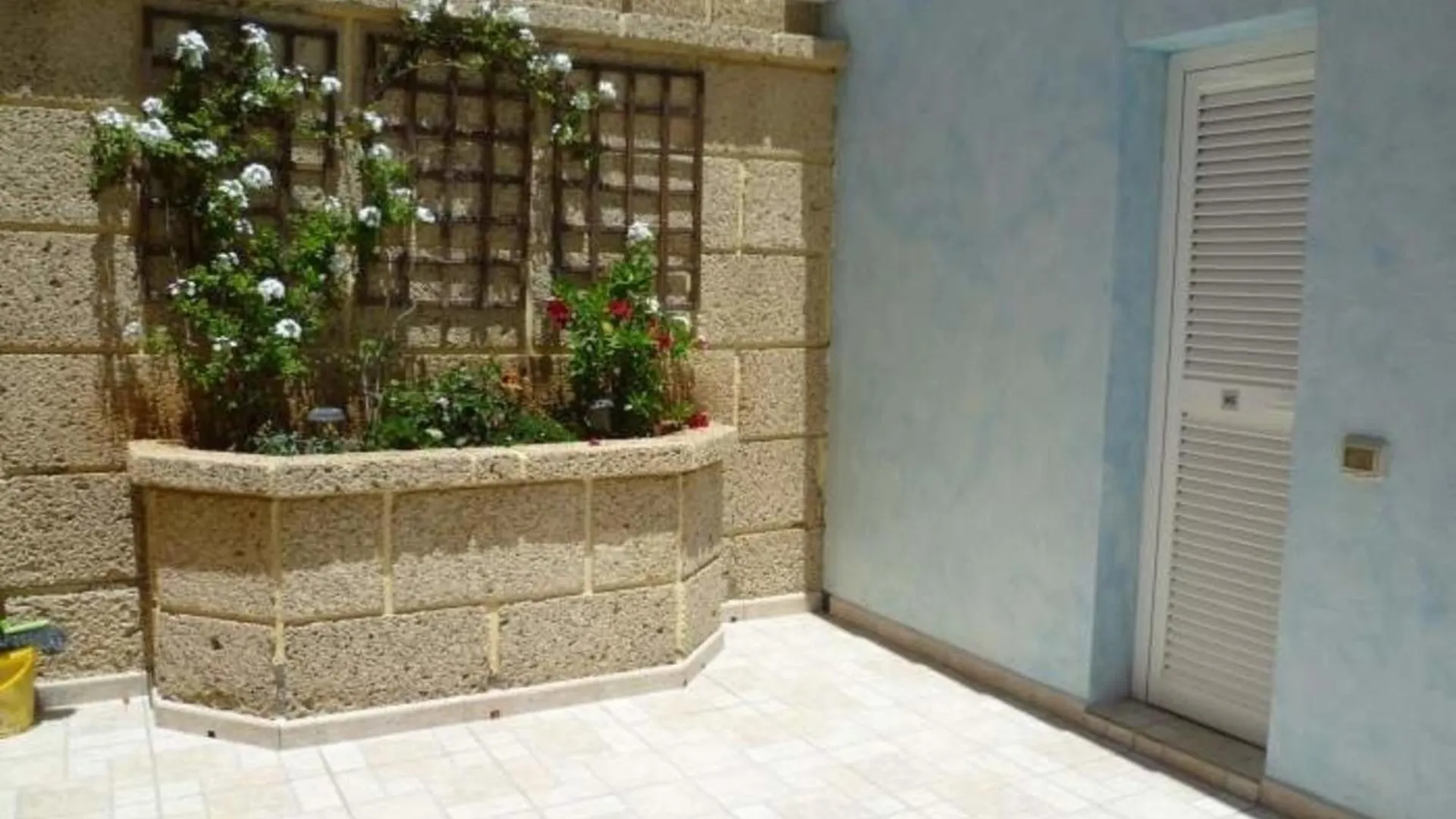 Apartment In Chayofa Mit Pool & Garten Spain